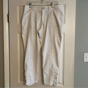 INC White Ruched Capri Pants with Stretch size 12